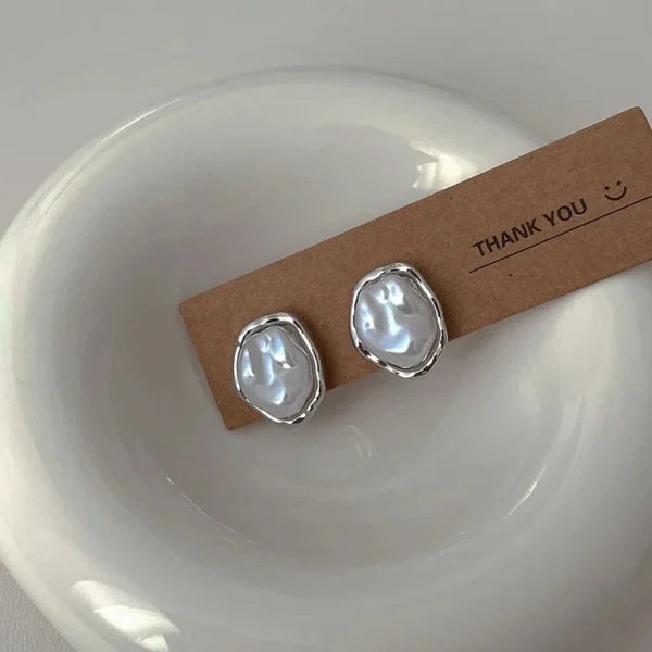 Geometric Irregular Round Metal Pearl Earrings for Women 2024 Minimalist Style Personality Earrings Trendy Jewelry Gift - Image 2